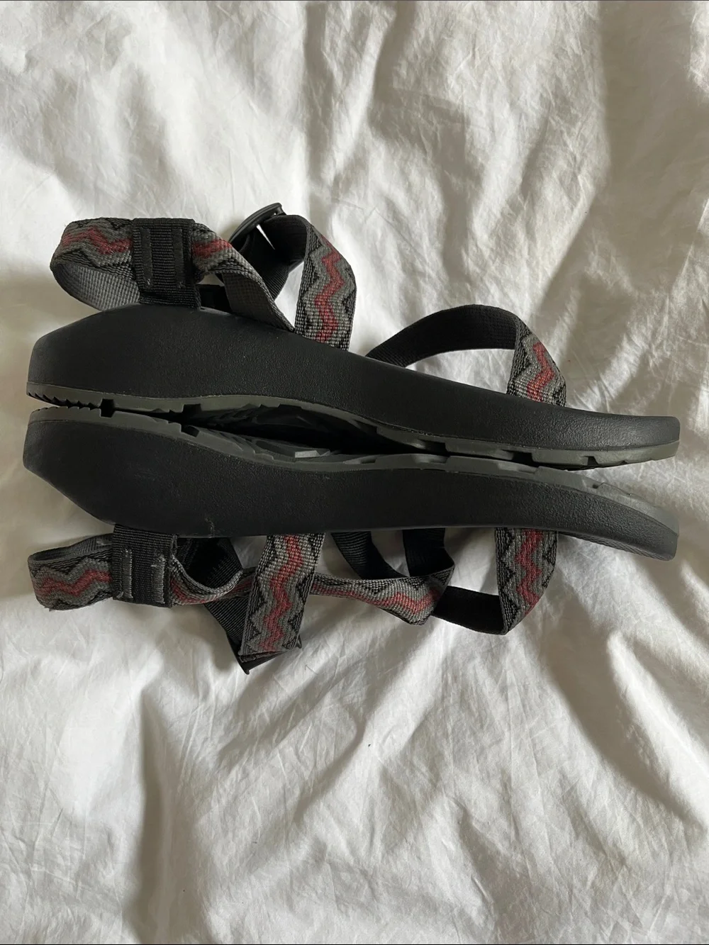 Chaco classic sandals men’s size 9 chevron print